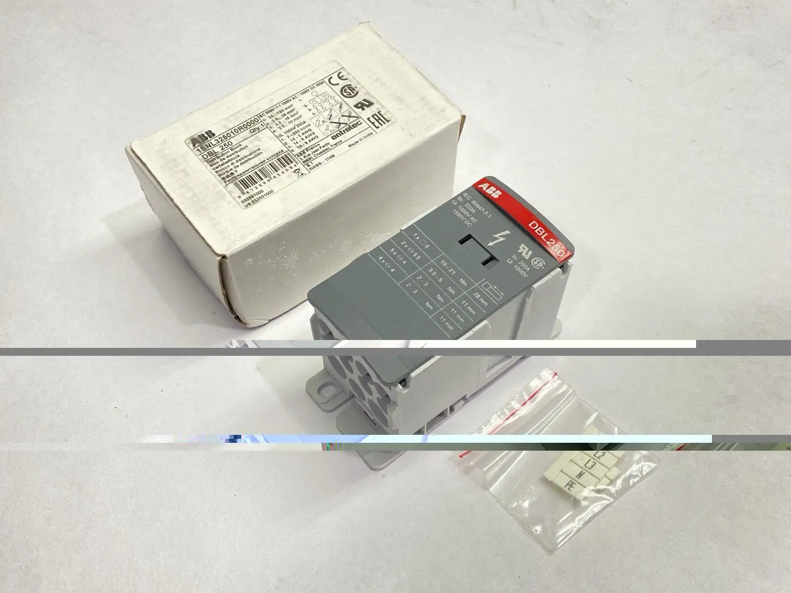 1SNL325010R0000 | ABB  Entrelec Power Distribution Block 1P 250A 1000V - New Other