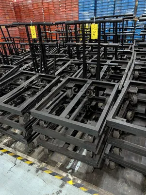 (18) Rolling Material Carts