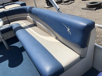 USED 1998 STARCRAFT STARDECK 261
