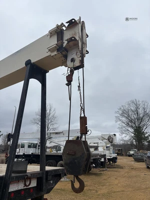 Used 2002 NATIONAL 1100 Truck-Mounted Cranes Tennessee US | Moore Equipment #1517268