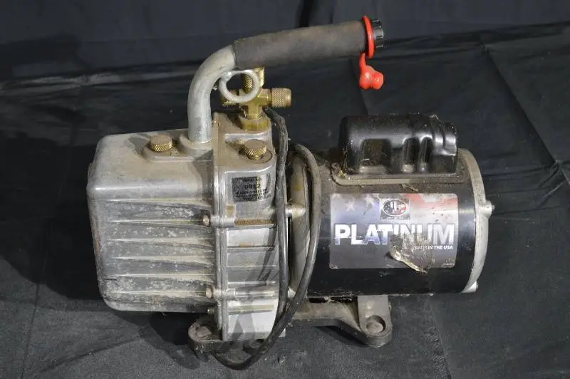JB Industries DV-200N Platinum 7 CFM Vacuum Pump - 115V 1/2 HP