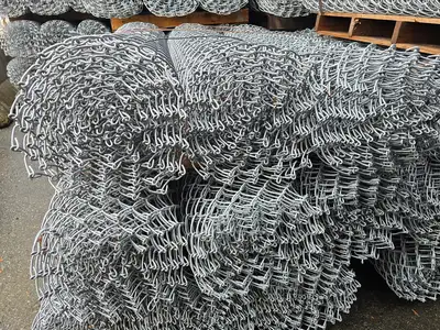 Chain Link Mesh Rolls, 2" x 2", 6 Gauge Galvanized 5' x 30'