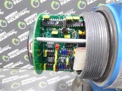 Air Monitor Corporation / Veltron 29902 DPT-plus Pressure Transmitter Used