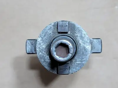 USED UNIVERSAL ENGINEERING 80333