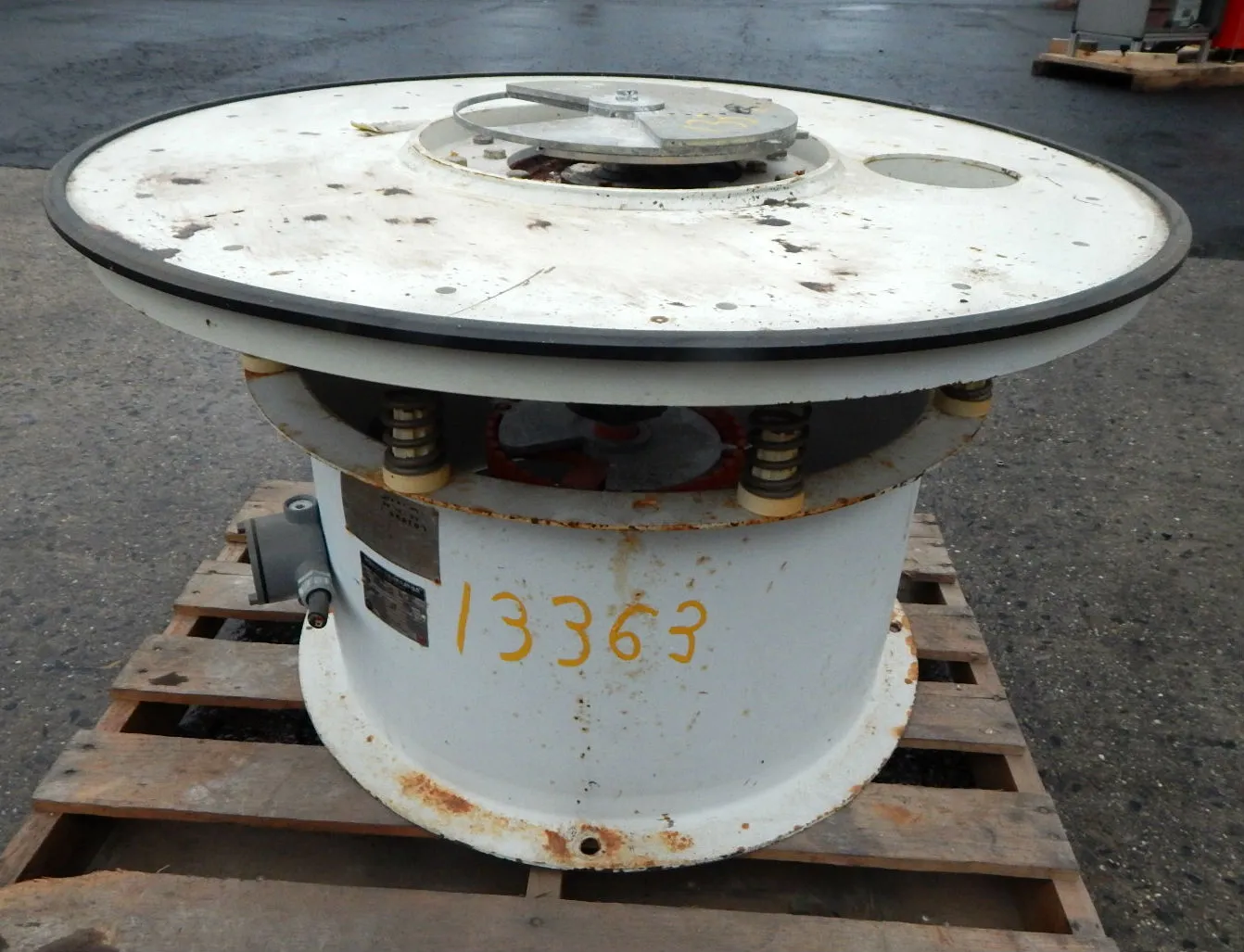 USED SWECO SWIFTER BASE WITH DRIVE SIFTER BASE