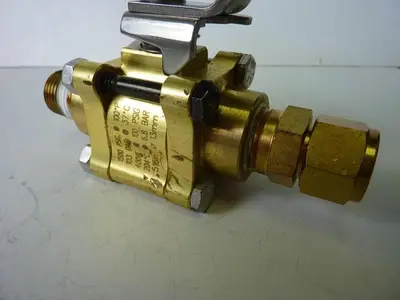 USED SWAGELOK B-63TF8