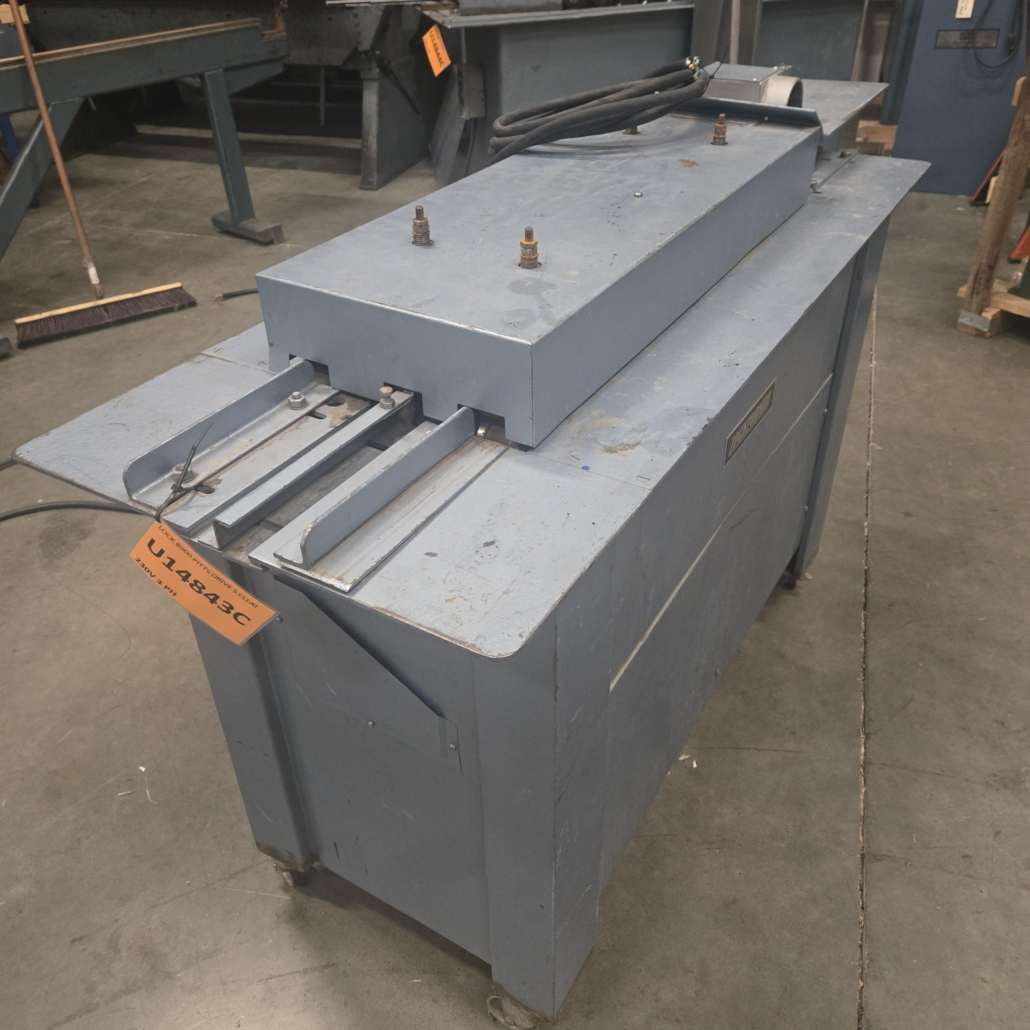 U14843C Lockformer 8900 with pitts drive cleat and s cleat 230v 3 ph