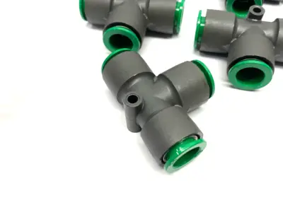 USED SMC FLAME RESISTANT UNION TEE FITTING 1/2" OD