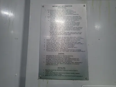 USED 2004 HAAS EC300