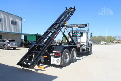New | in-Stock 2025 MACK GRANITE 64BR Rolloff Trucks Texas US | Roll Off Truck World #1491900