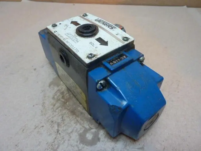 Used VICKERS DG4S-5-3C-W-B-11 Valves/Fittings Michigan US | Ideal Machinery #597084