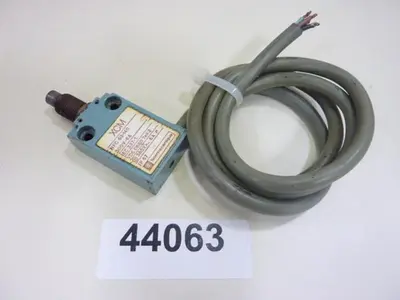 USED TELEMECANIQUE XCM-F110