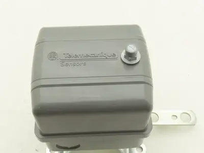 Telemecanique 9036GG2H Float Switch w/ Arm 5 HP 115-575 VAC 1 Or 3 Ph Series C