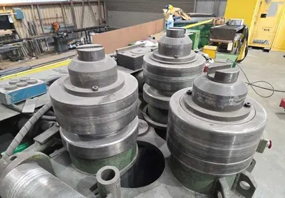 USED ROUNDO ....................... R-4YEAR NEW: ................... 1980