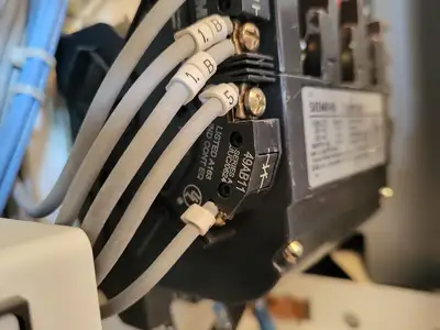 USED SIEMENS 40FP32A