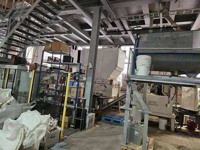 USED HOSOKAWA TWO-STAGE PLASTIC SHREDDING AND GRANULATION SYSTEM