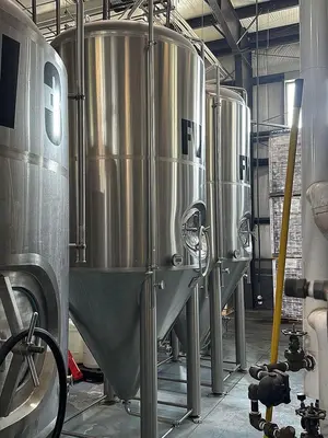 Used 2016 PROSPERO SK 30 FV Stainless Steel Tanks Oregon US | Ager Tank & Equipment Co. #1399328