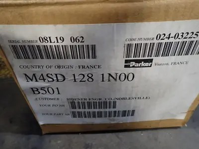 NEW DENISON HYDRAULICS M4SD1281N00B501