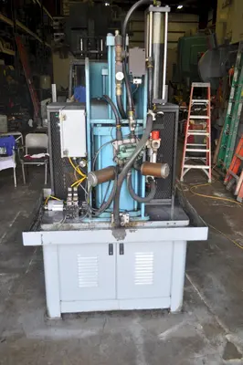 Used _UNKNOWN_ _UNKNOWN_ Air Presses | D & D Industries #438040