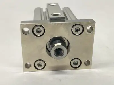 CDQ2F32-30DZ | SMC  Pneumatic Cylinder 32mm Bore 30mm Stroke - New Other