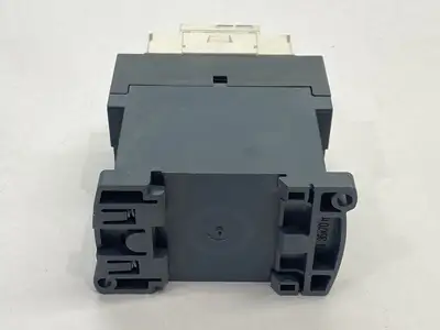 Used Telemecanique, Square D IEC Contactor 3P 18A 480VAC 24VDC Coil PLC Contactors Michigan US | Maverick Industrial Sales #1401964