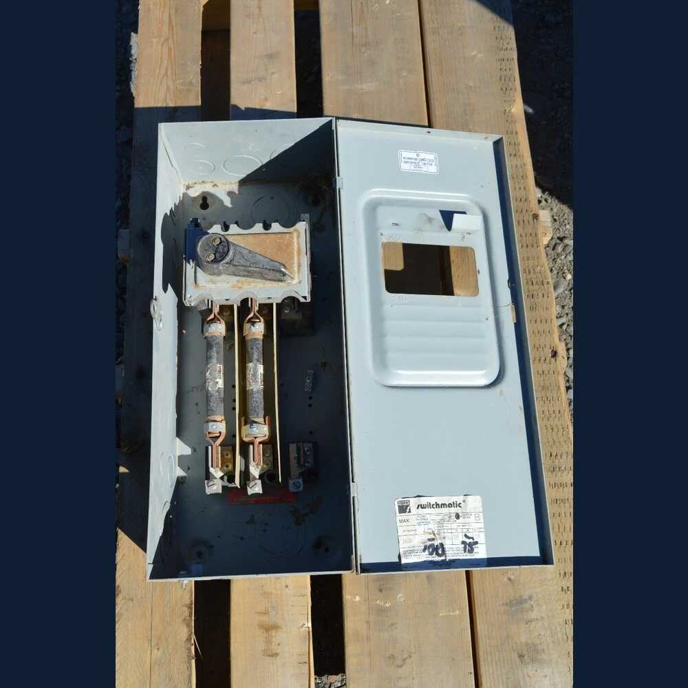 Federal Pioneer 100 Amp Fusible Disconnect