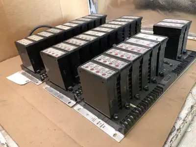 Texas Instruments 6MT 32-bit PLC I/O Logic Interfaces w/ 3 Chassis / 28 Modules