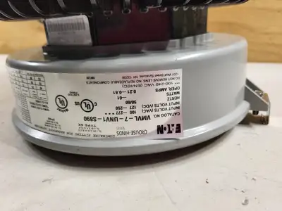 NEW CROUSE-HINDS VMVL-7-UNV1-S890