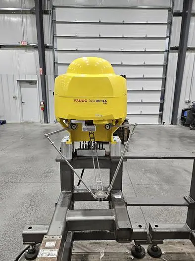 Used 2015 FANUC M-1IA/1HL Robots Ohio US | Six Axis Solutions #397912