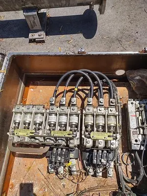 USED SCHAEFFER HS-25
