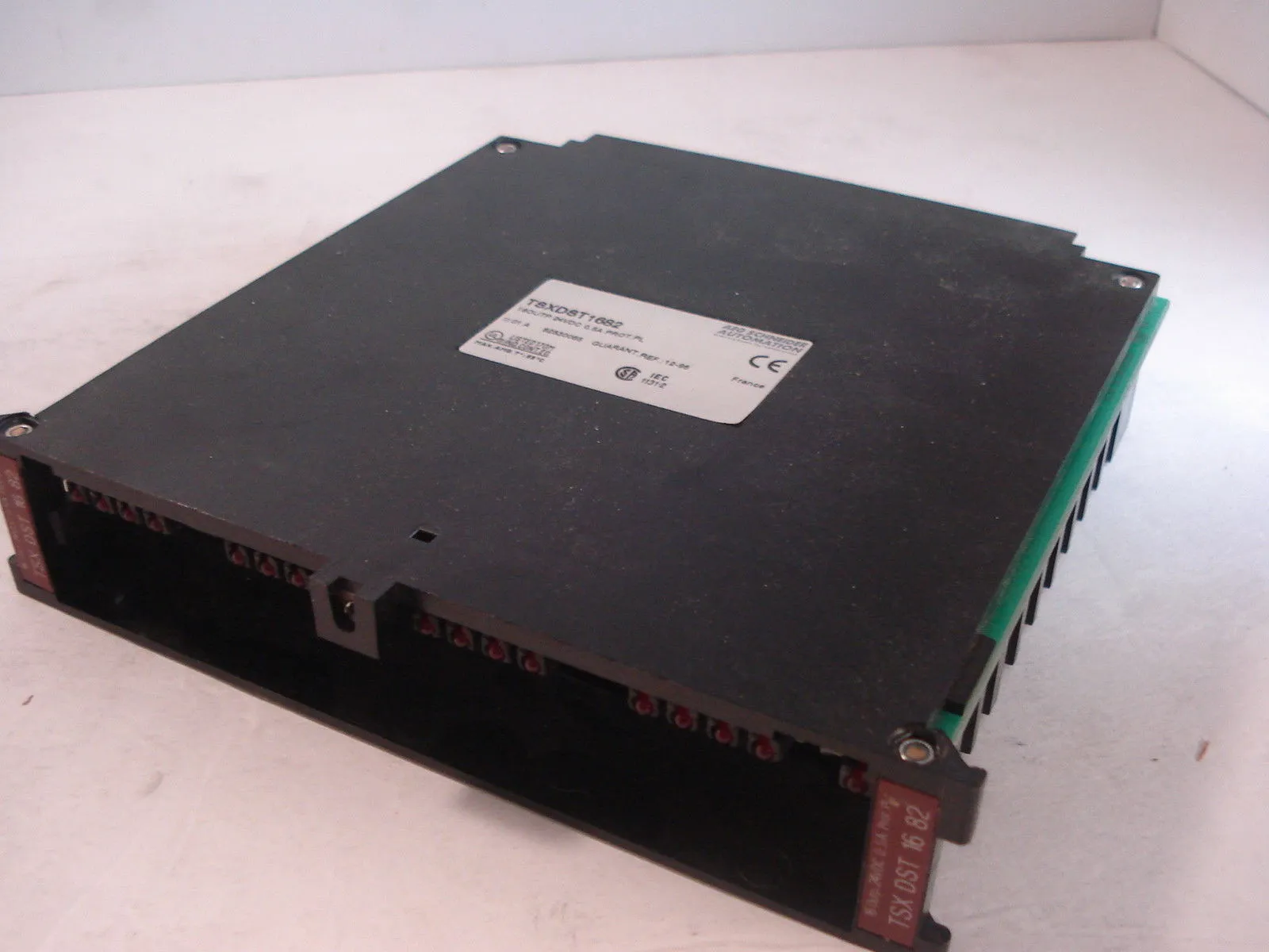 NEW TELEMECANIQUE TSXDST1682 OUTPUT MODULE