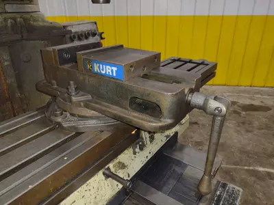 3 HP WILLIS  MODEL #MICRO CUT 1050 CNC TRAK AGE2 CONTROL RAM TYPE MILL: YOBRO #24806
