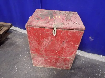16" X 19" X 25" Wooden Storage Box