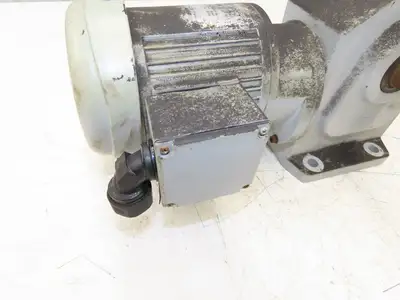 GTR Nissei H2LB-32R-750-T010A Gearmotor 750:1 Ratio 0.1kw 2.3rpm 220V 3PH