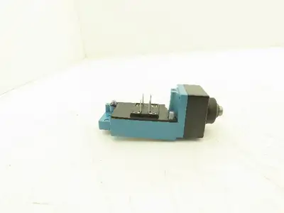 Honeywell LSZ7C1A Micro Limit Switch Heavy Duty 600vAC 10A NEMA A600