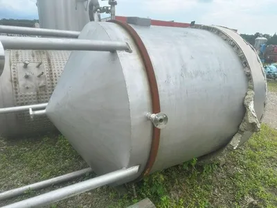 Used APV 1,000 Gallon Stainless Steel Tanks New Jersey US | Perry Equipment #119881
