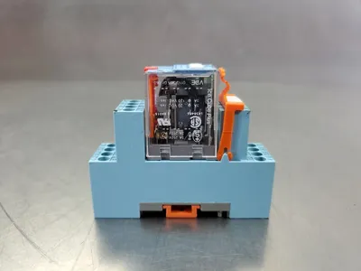 TURCK C9-A41X 250V 3A Relay w/S9-M Base. 4D-26