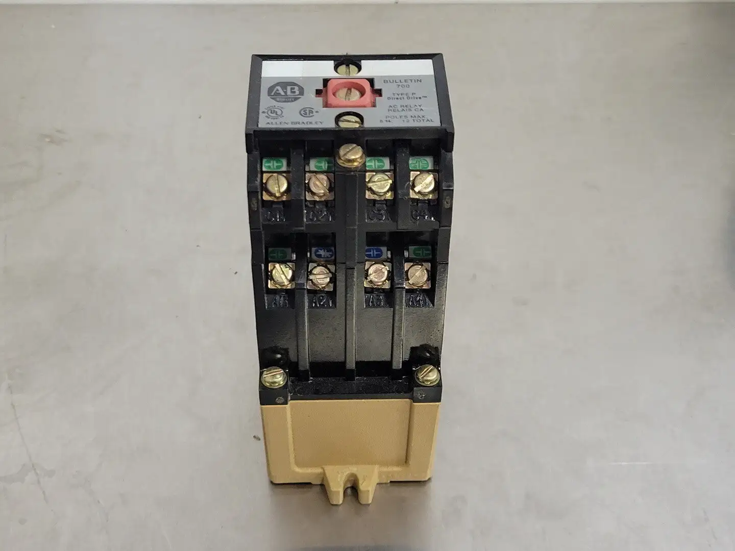 USED ALLEN-BRADLEY 700-P200A1