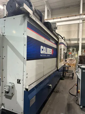 2004 VAN DORN Caliber 2200 Horizontal Plastic Injection Molding Machines | JYC MACHINERY (1)
