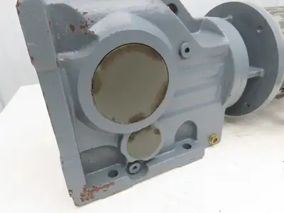 Jiangsu Siemens K77-Y4-4P-30.89-M4-B Gear Motor 30:1 Ratio 58rpm 4kw 480V 3PH