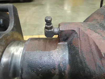 Yale ERC080HDN36SE092EE Forklift Dual-Wheel Front Drive Axle 6 Lug Assembly