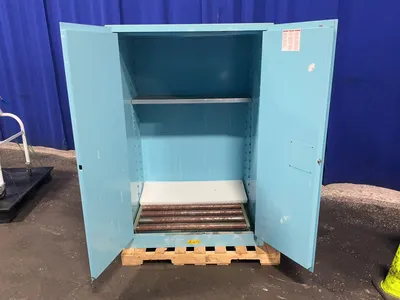 Used JUSTRITE 899062 Cabinets Ohio US | HGR 24 #1184106