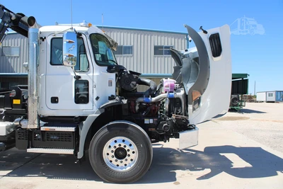 New | in-Stock 2025 MACK GRANITE 64BR Rolloff Trucks Texas US | Roll Off Truck World #1491930