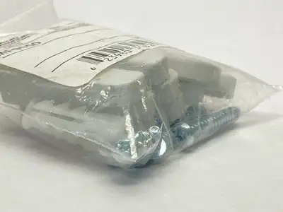 MF0050 | Hammond Manufacturing  Polycarbonate Mounting Feet For RP Series LOT OF 5 - New