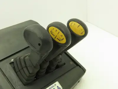 Yale Electric Forklift Three Lever Control Unit Lift Tilt Shift ERC060GHN36TE084