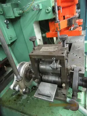 1679-230 Perkins 22 Ton HIGH SPEED Gap Frame Flywheel Power Press, Model 22