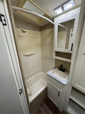 Used DUTCHMAN KOMFORT 3030QB Campers, Caravans, Motorhomes Oregon US | MachineryMax #1341169