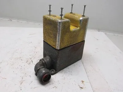 Triad Controls 31-007 REV 11 Touch Sensor Control
