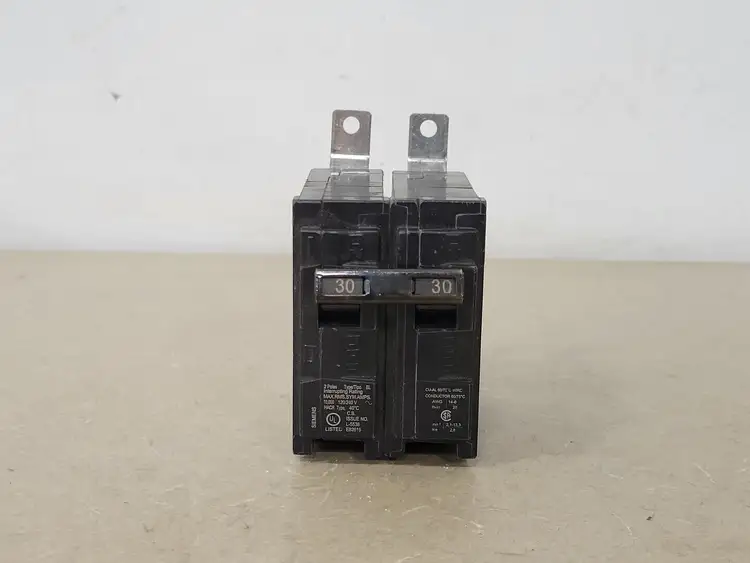 Used SIEMENS B230 Switchgears British Columbia CA | Lenmark #239302