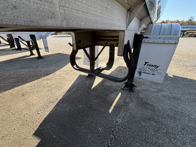 Used 2017 WALKER MILK TANKER TRAILER Liquid Supply Trailers Michigan US | Miedema Asset Management Group #1709493